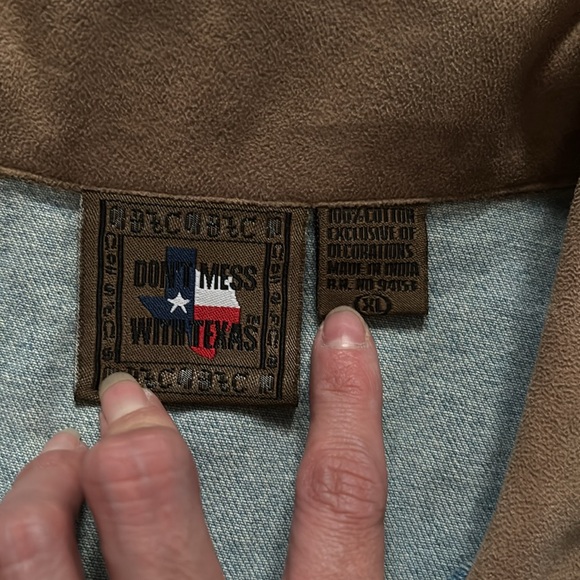 Don’t Mess With Texas Vintage Cowgirl Studded Vest - Picture 3 of 6